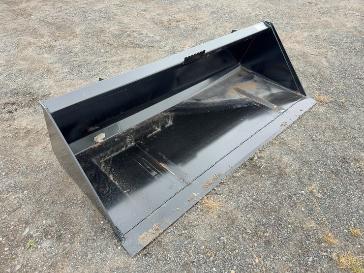 72"-gp-bucket-image-4