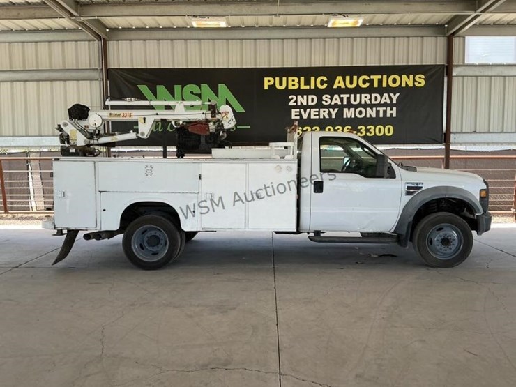 2008-ford-f550-image-1