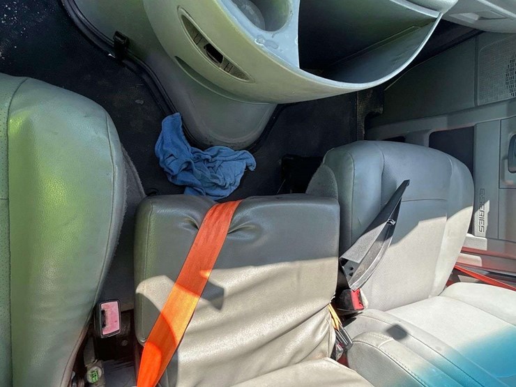 2017-ford-e350-image-25