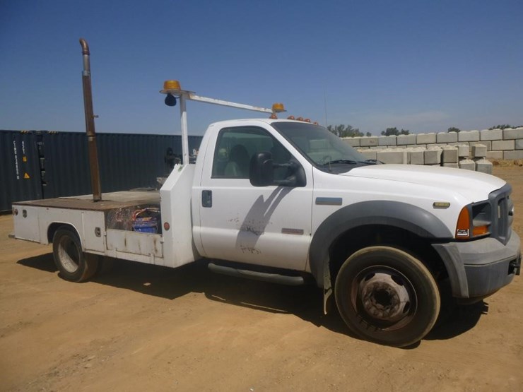 2005-ford-f450-image-3