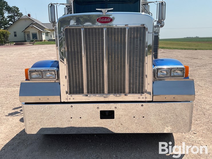 2003-peterbilt-379-image-9