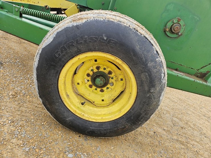 john-deere-3800-image-37