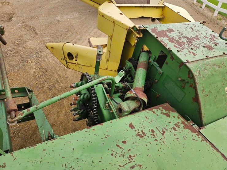 john-deere-3800-image-24