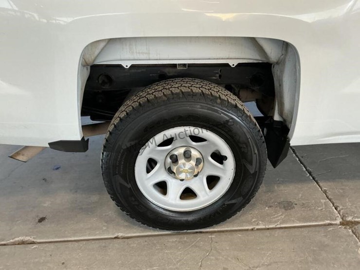 2015-chevrolet-silverado-1500-image-8