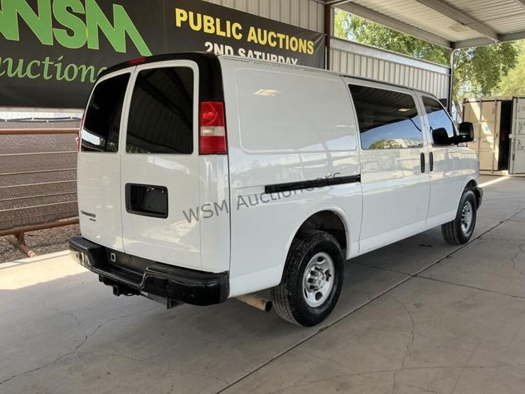2014-chevrolet-express-3500-image-7