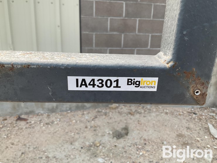sign-frames-image-16