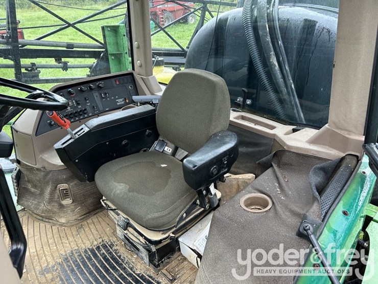 2000-john-deere-4700-image-8
