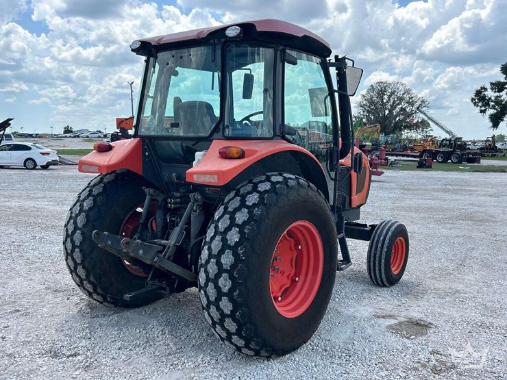 kubota-m5-111f-108hp-agricultural-tractor-image-3