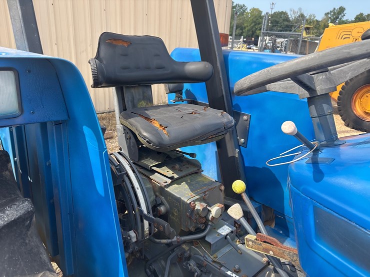 new-holland-3010-image-8