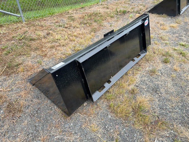 66"-gp-bucket-image-2