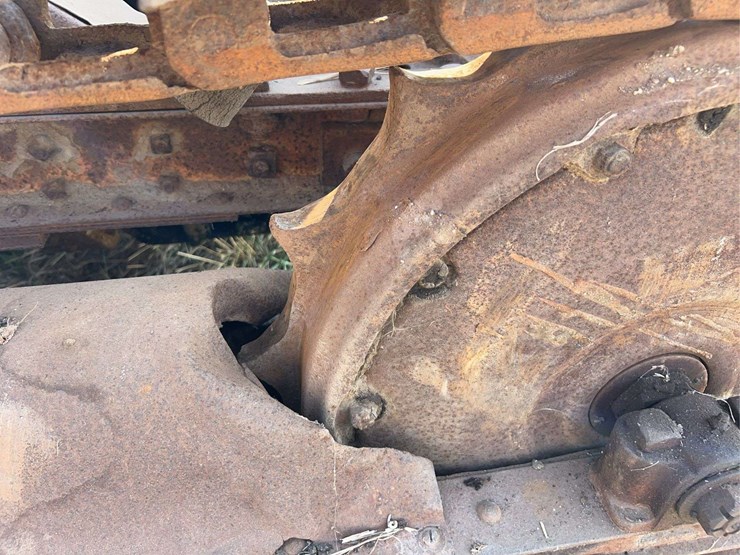 cletrac-model-k-crawler-image-43