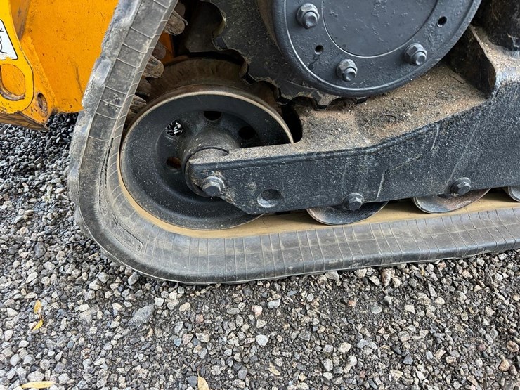 jcb-225t-image-19