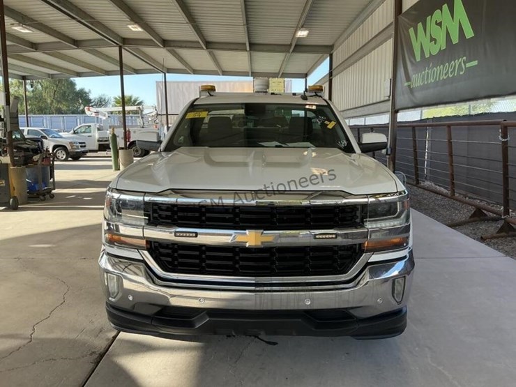 2018-chevrolet-silverado-1500-image-3