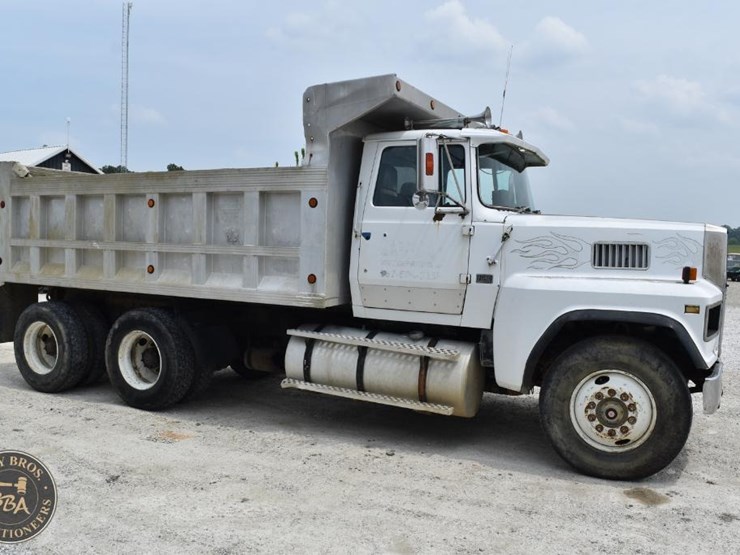 1986-ford-ltl9000-image-97