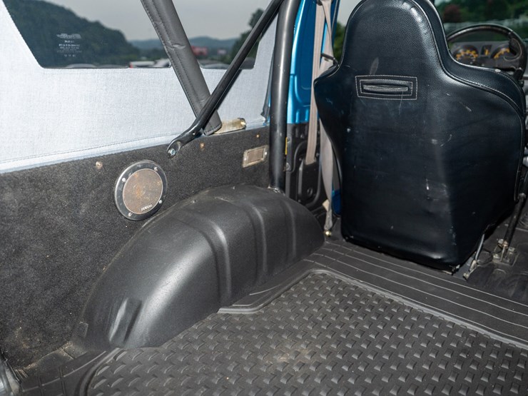 #101-•-offered-at-no-reserve-|-1987-suzuki-samurai-image-53