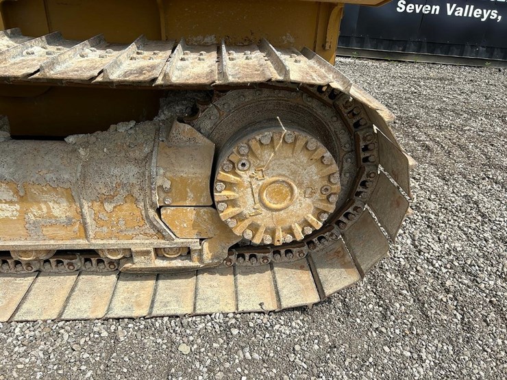 2016-caterpillar-d4k2-lgp-image-20