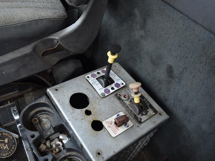 1986-ford-ltl9000-image-139