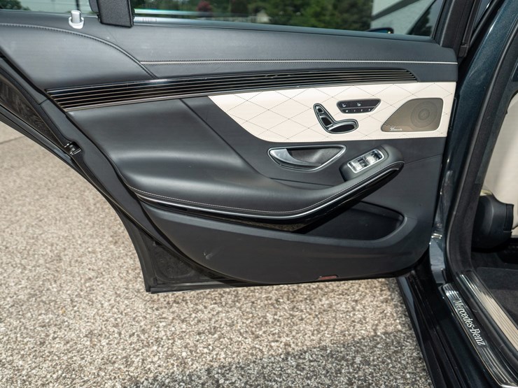 #103-•-2020-mercedes-benz-s560-sedan-image-83