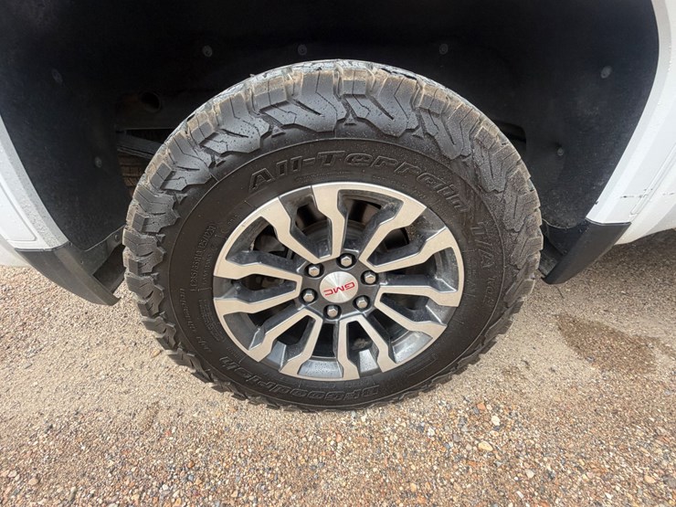 2021-gmc-sierra-1500-image-26