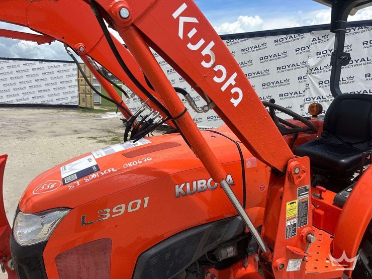 2020-kubota-3901dt-4wd-37hp-utility-loader-tractor-image-14