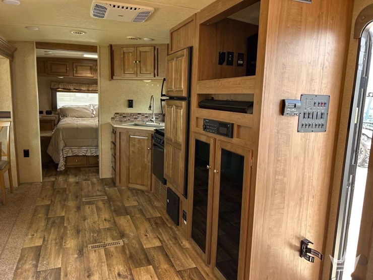 2017-forest-river-26rbws-flagstaff-super-lite-t/a-travel-trailer-image-11