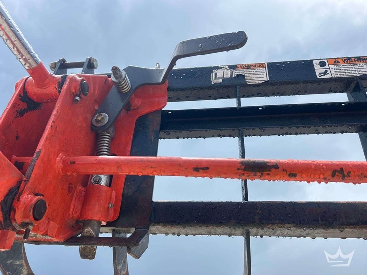 2020-kubota-3901dt-4wd-37hp-utility-loader-tractor-image-12