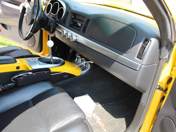 #135-•-offered-at-no-reserve-|-2005-chevrolet-ssr-image-32