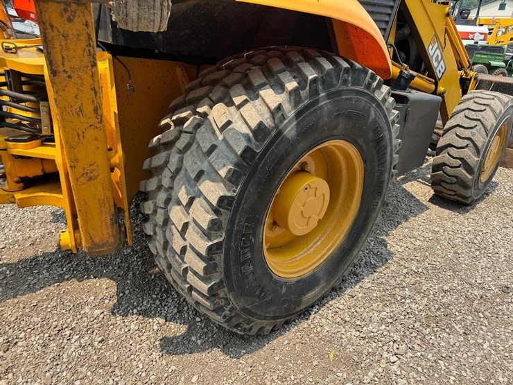 jcb-214e-image-19
