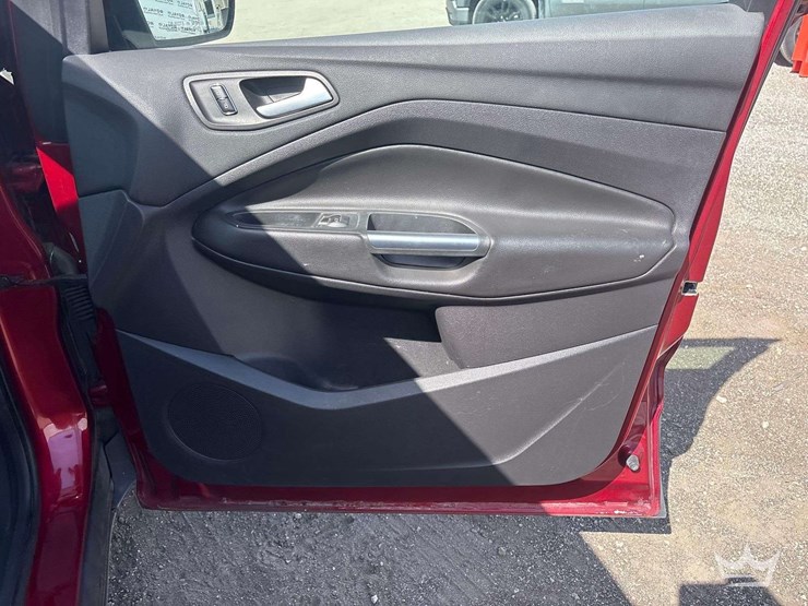 2014-ford-escape-image-19