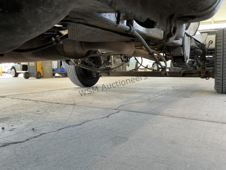 2019-dodge-3500-image-27