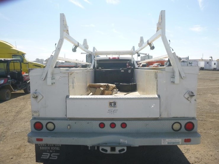 2019-dodge-3500-image-6