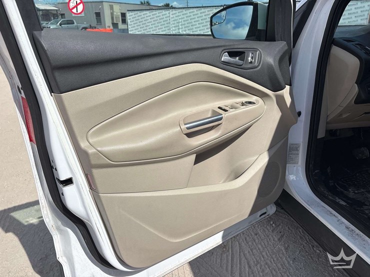 2014-ford-escape-image-12