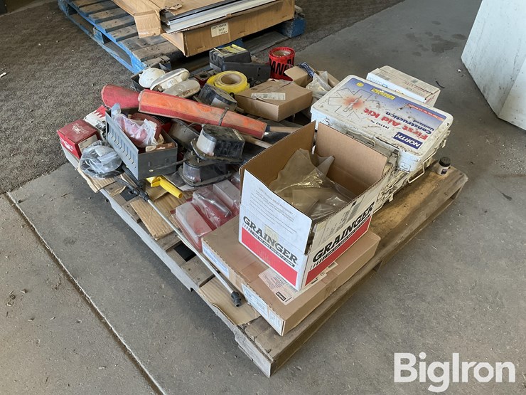 first-aid-kits,-caution-tape,-trailer-lights-image-5