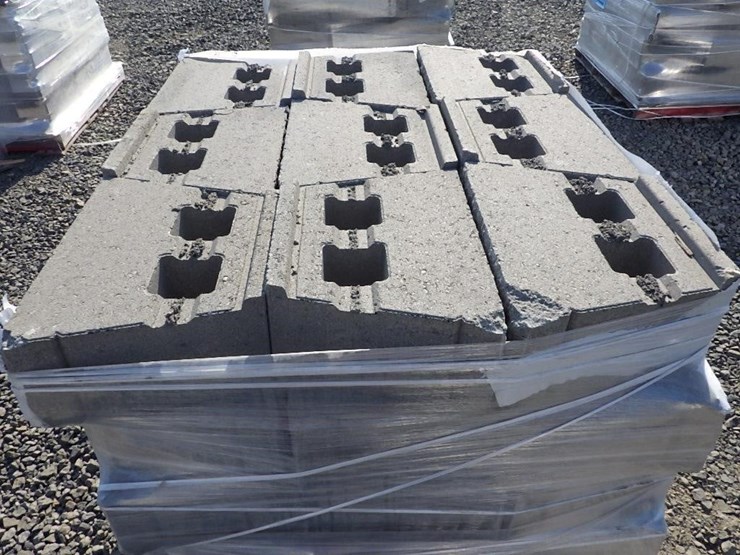 retaining-wall-6"-h-x-12"-d-x-17"-w-image-1