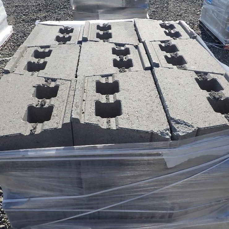 Retaining Wall 6" H x 12" D x 17" W