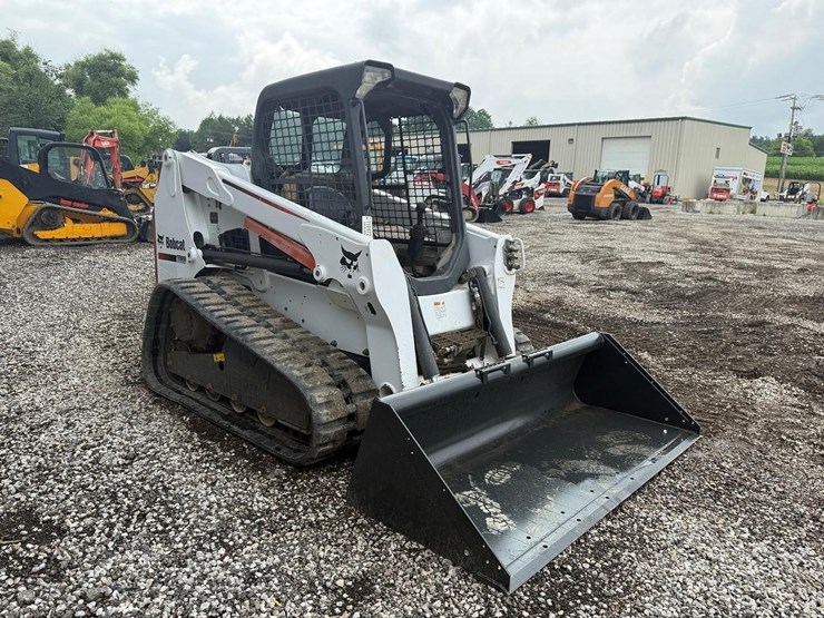 2012-bobcat-t630-image-6