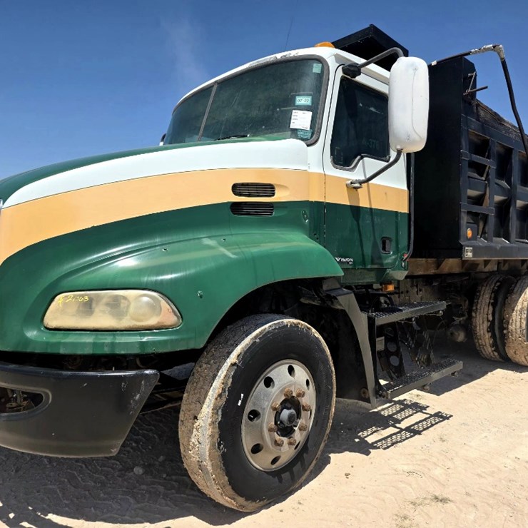 2013 INTERNATIONAL DURASTAR 4300