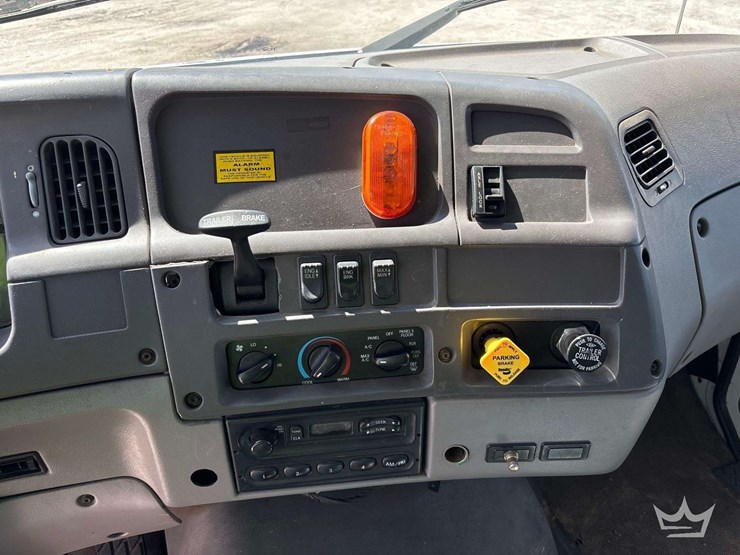 2000-sterling-l9500-image-33