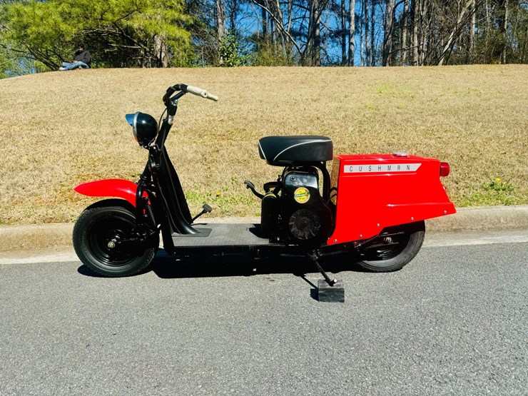 #136-•-offered-at-no-reserve-|-1958-cushman-highlander-step-through-model-721-image-1