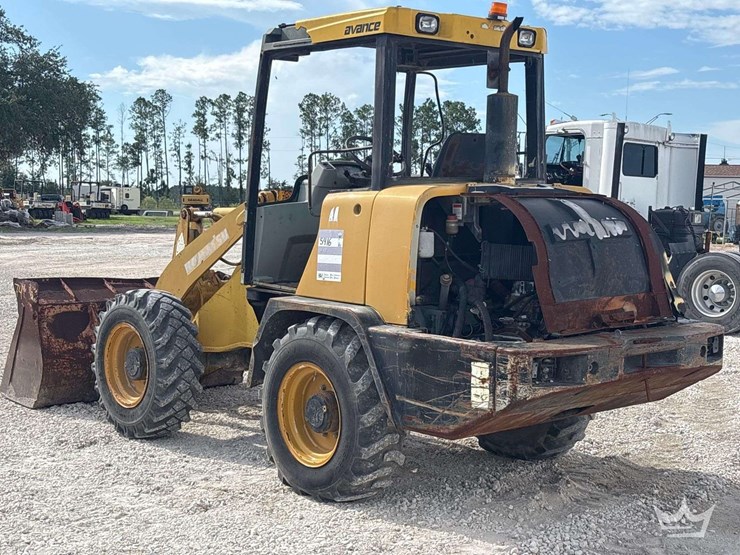 komatsu-wa75-3-image-2