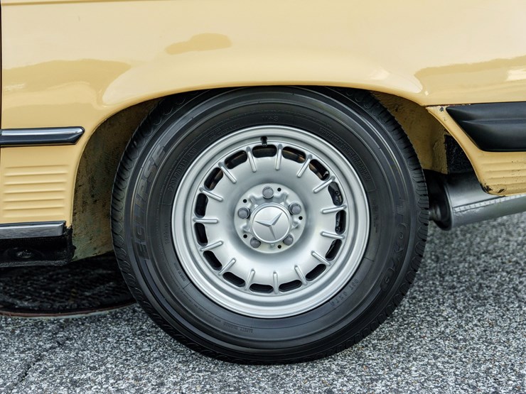 #122-•-offered-at-no-reserve-|-1980-mercedes-benz-450sl-convertible-image-21