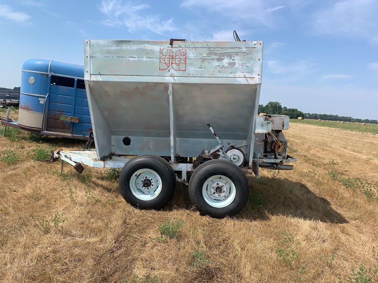 cenex-spreader-image-10