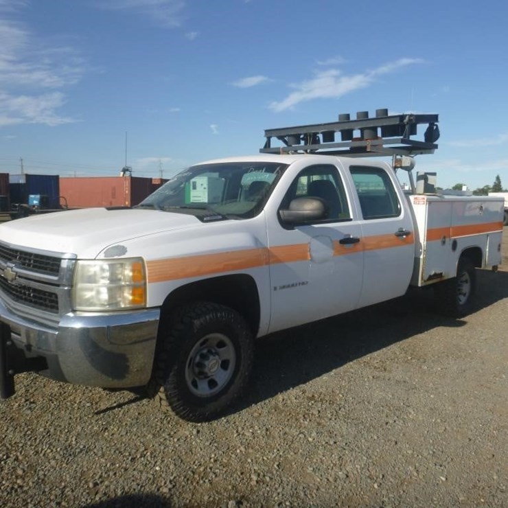 2009 CHEVROLET 3500HD