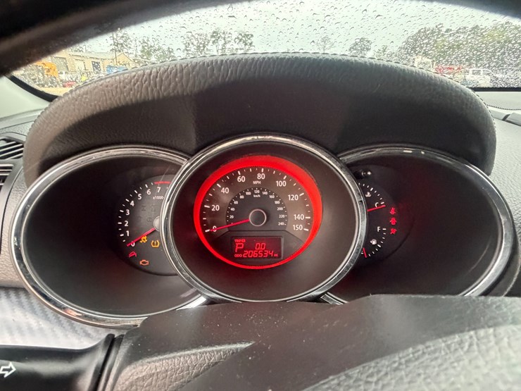2011-kia-sorento-image-41