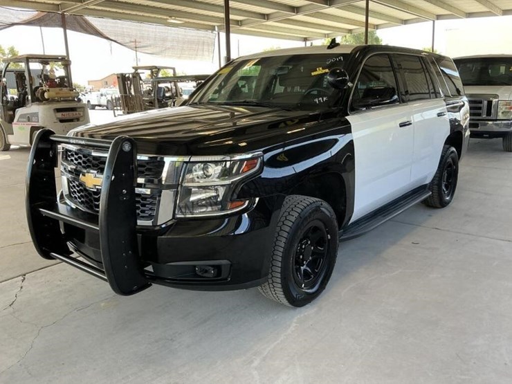 2019-chevrolet-tahoe-image-4