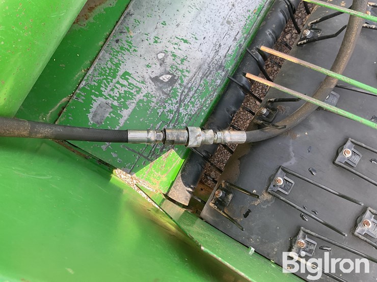 john-deere-8820-image-16