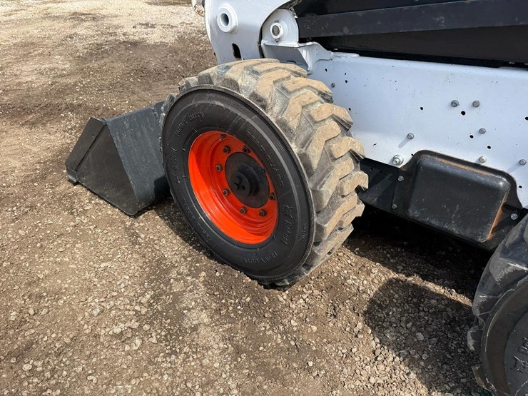 2024-bobcat-s770-image-16