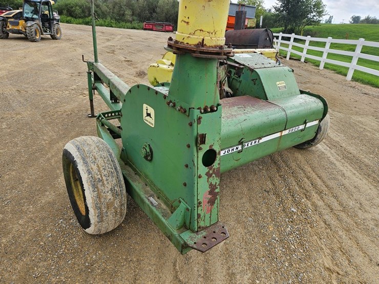 john-deere-3800-image-23
