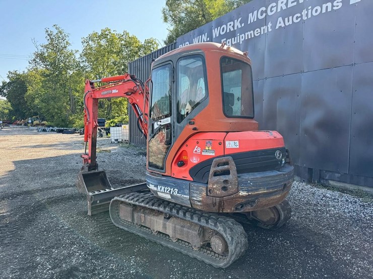 kubota-kx121-3-image-4