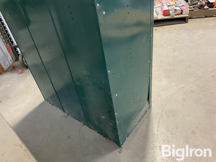 3-connected-lockers-image-9